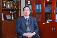 劉伊生：最“年輕”的行業(yè)特殊貢獻獎獲得者，學生眼中“行走的日歷表”