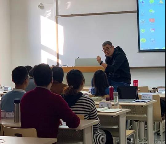 講座回顧 | 北二外產(chǎn)業(yè)領(lǐng)袖大講堂系列講座：進化之道—智能互聯(lián)與產(chǎn)業(yè)蝶變