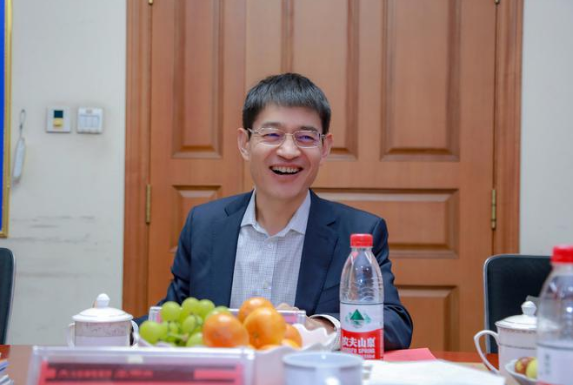 金融界報道 | 社科賽斯考研暨中國MBA教育網(wǎng)李發(fā)進：成功要付出不亞于任何人的努力