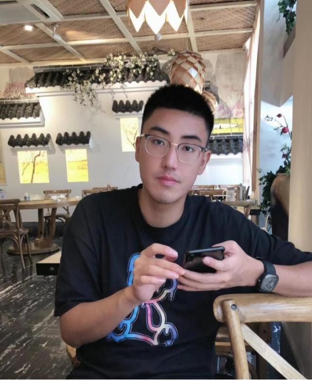 祝賀 | 江西財經(jīng)大學MBA教育學院九名同學榮獲2021-2022學年先進個人稱號，李思成同學榮獲信毅榮譽獎章（校長獎學金）