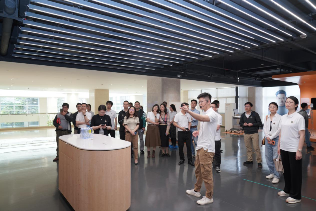 校企聯(lián)創(chuàng)，管理賦能｜北理工EMBA參訪深圳理邦