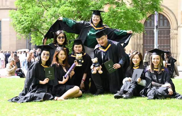 2023夏季畢業(yè)典禮 | 一場曼徹斯特與上海的雙向奔赴