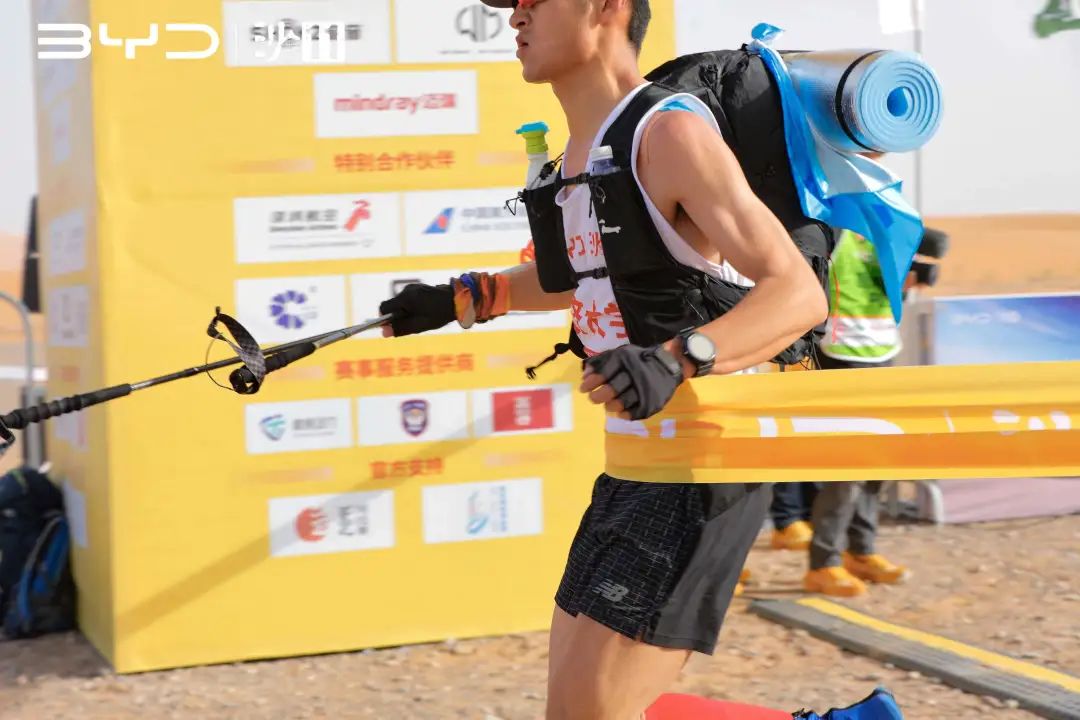  超勵志！沙11專訪 | 同濟MBA許奧威：無垠沙漠中的吶喊，浩瀚人生中的光輝