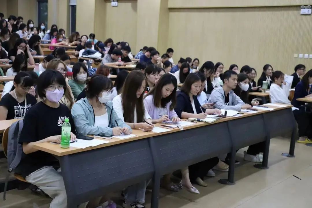 北京物資學(xué)院會(huì)計(jì)學(xué)院舉辦2023年暑期社會(huì)實(shí)踐優(yōu)秀成果匯報(bào)會(huì)