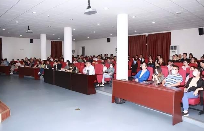 我國股權(quán)與創(chuàng)業(yè)投資發(fā)展的十大趨勢 | 首經(jīng)貿(mào)工商管理學(xué)院MBA金臺論壇（九十九）期成功開講