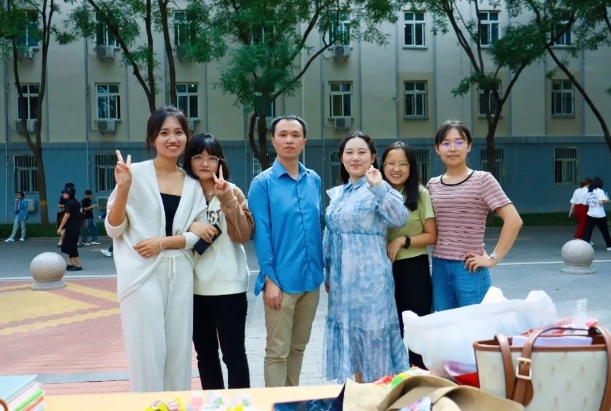 保持熱愛 奔赴未來|北京物資學(xué)院商學(xué)院MBA聯(lián)合會(huì)百團(tuán)大戰(zhàn)招新活動(dòng)完美落幕