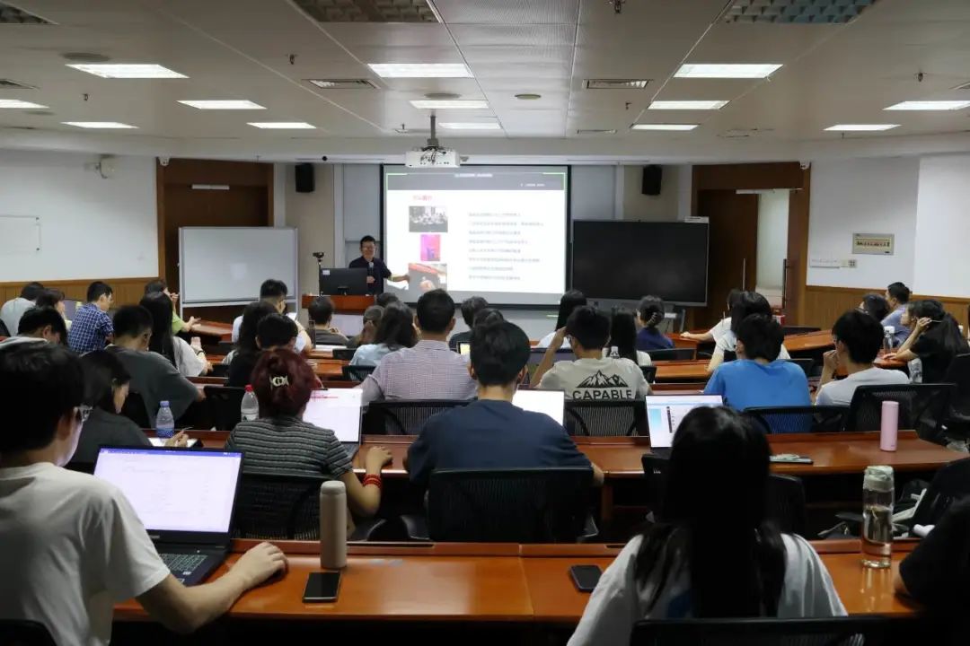 講座回顧 | 中山大學(xué)嶺南學(xué)院金融保險(xiǎn)系列講座：傳統(tǒng)保險(xiǎn)企業(yè)的轉(zhuǎn)型升級(jí)