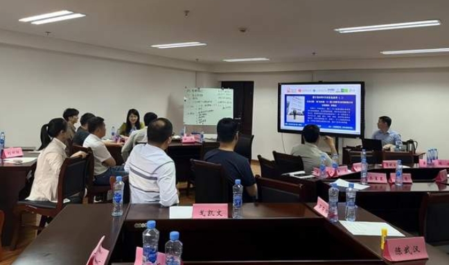江西財經(jīng)大學(xué)工商管理學(xué)院舉辦第二期數(shù)字化管理MBA學(xué)術(shù)沙龍活動