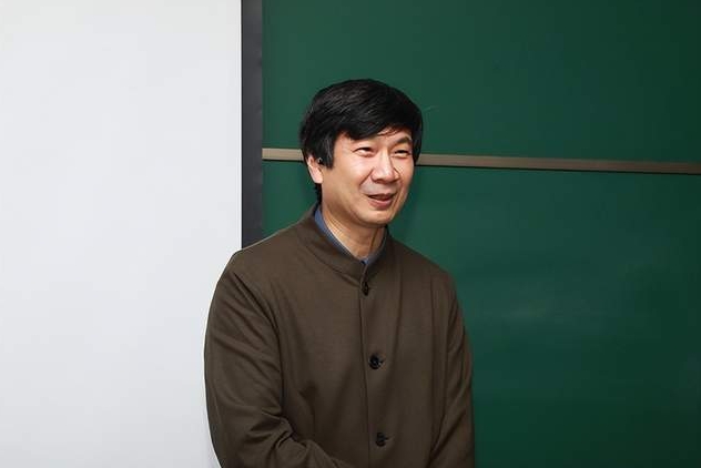 首經(jīng)貿(mào)工商管理學(xué)院MBA金臺論壇（第104期） ——綠色和數(shù)字化雙轉(zhuǎn)型重塑中國產(chǎn)業(yè)結(jié)構(gòu)