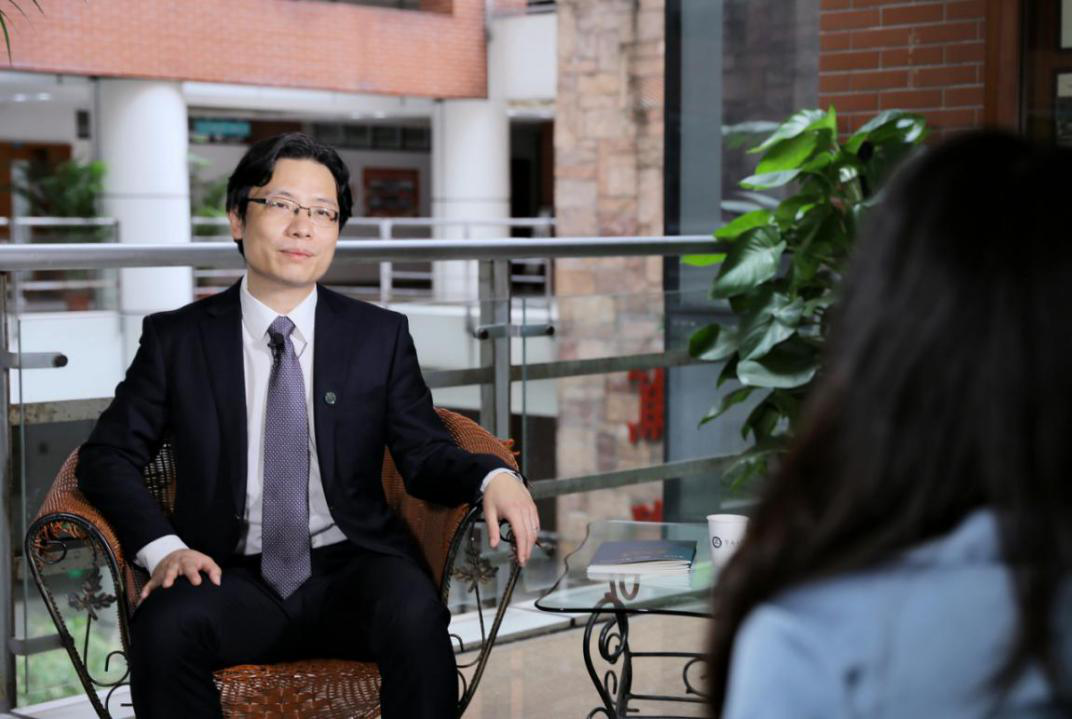 國華杰出學(xué)者黎文靖：根植管理實踐研究的“踐行者”