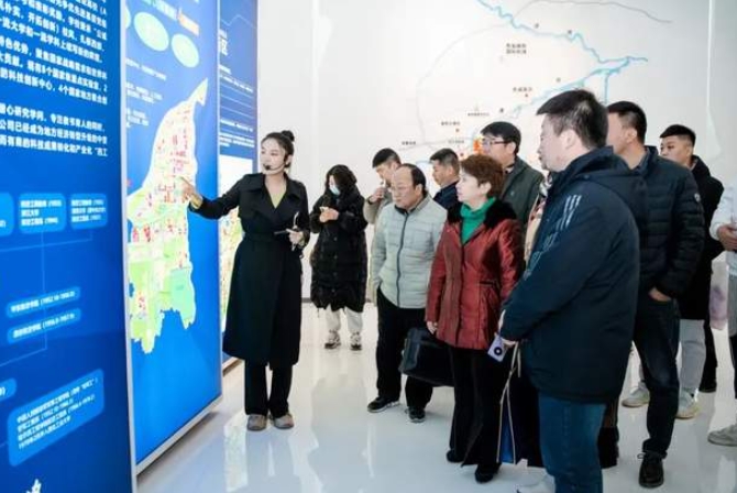 求知萬(wàn)卷研行萬(wàn)里 讓理論在實(shí)踐中升華 -- 西安理工大學(xué)MBA22級(jí)學(xué)員走進(jìn)西安科為航天科技集團(tuán)有限公司