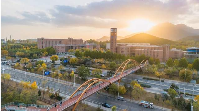 華東理工大學(xué)商學(xué)院金融碩士（MF）2024年全國(guó)大學(xué)生暑期夏令營(yíng)