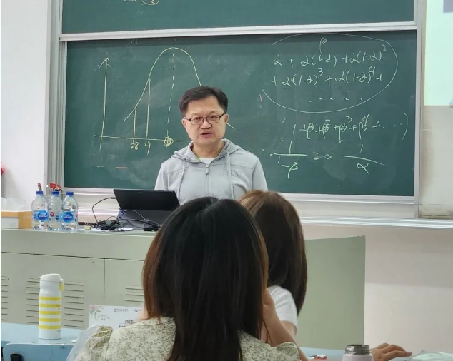 上海大學(xué)MBA：三井住友保險首席財務(wù)官鄭永強分享《生成式人工智能賦能企業(yè)價值創(chuàng)造》