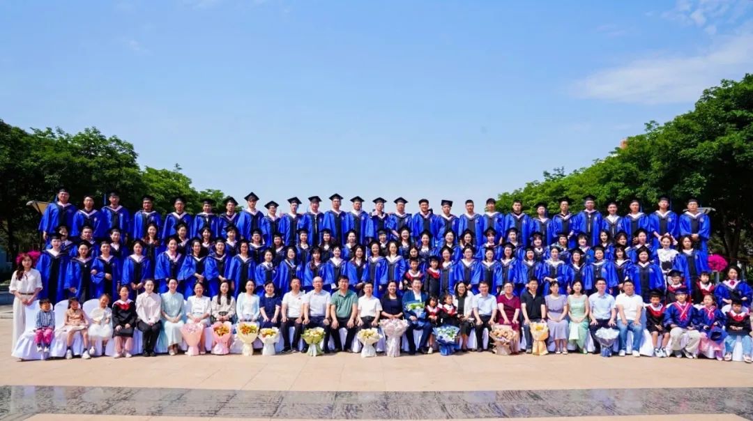 東北師范大學(xué)2024屆工商管理碩士（MBA）畢業(yè)典禮圓滿落幕