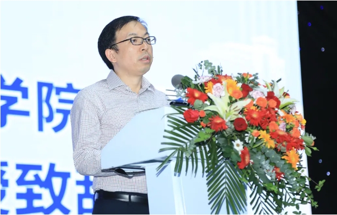 揚(yáng)帆起航 未來(lái)可期——武漢大學(xué)經(jīng)濟(jì)與管理學(xué)院2024級(jí)專(zhuān)碩開(kāi)學(xué)典禮紀(jì)實(shí)