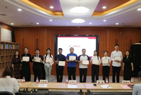 中央民族大學(xué)Q&A | “十佳大學(xué)生”煉成指南