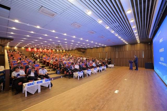 聚焦金融強國，第七屆金融學(xué)者論壇在中央財經(jīng)大學(xué)金融學(xué)院召開