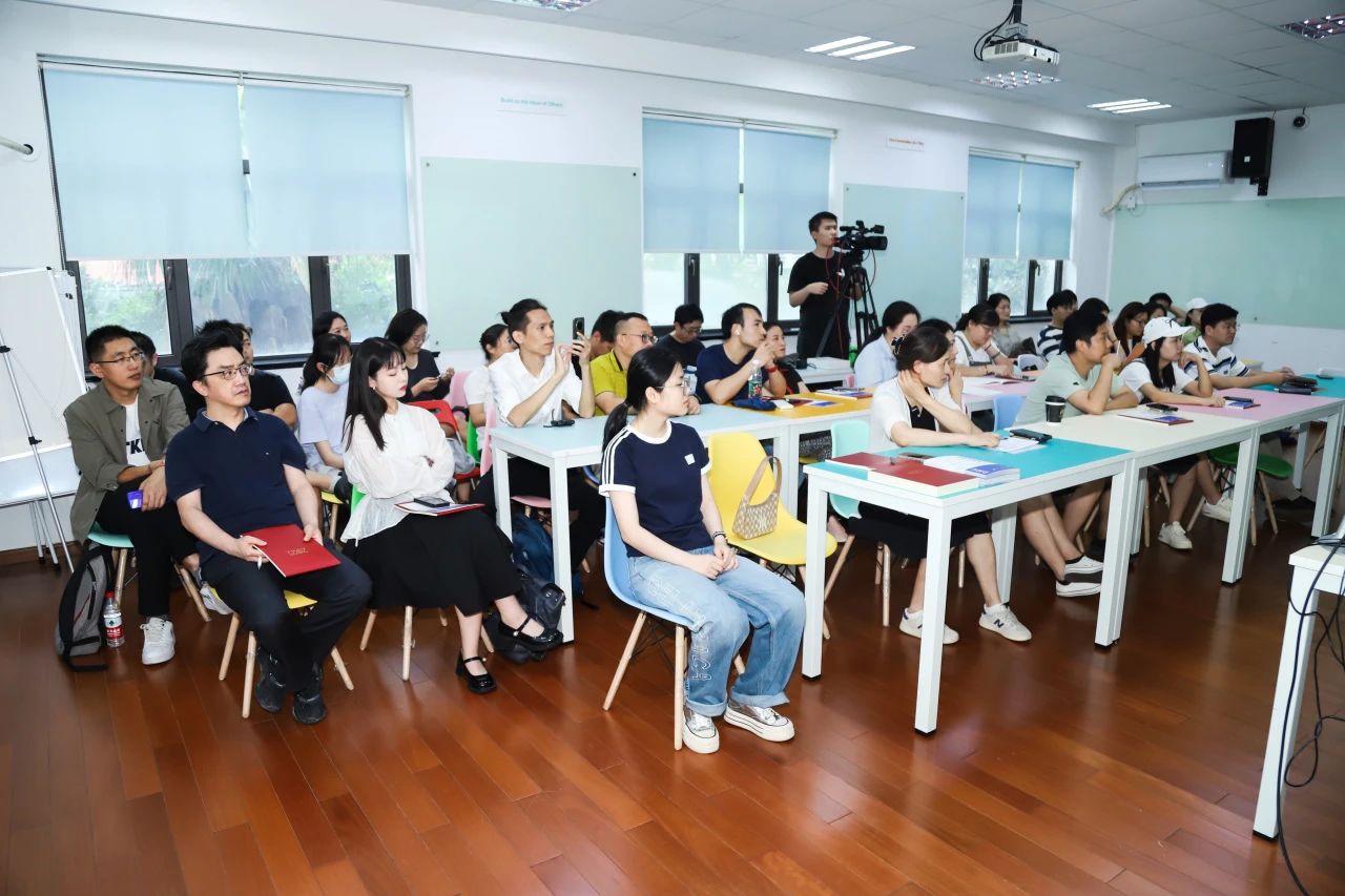 活動(dòng)回顧 | 東華大學(xué)MBA&MEM校園開放日暨“職業(yè)導(dǎo)航”私享會