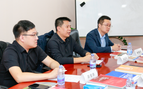 哈爾濱工業(yè)大學商學院領(lǐng)導蒞臨訪問社科賽斯暨中國MBA教育網(wǎng)