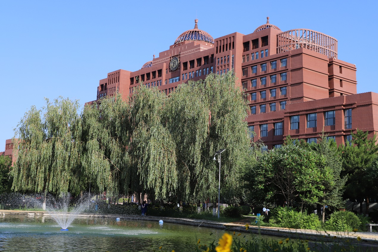 2024央廣網(wǎng)MBA教育年度盛典：內(nèi)蒙古大學(xué)MBA