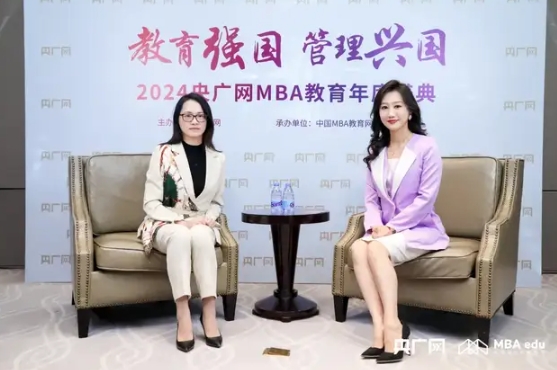 喜訊！東華大學(xué)MBA項(xiàng)目榮獲“2024年度商科教育產(chǎn)教融合標(biāo)桿院校”