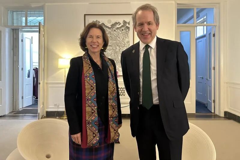 曼徹斯特大學(xué)校長鄧肯·伊維森訪問北京，深化教育科研合作