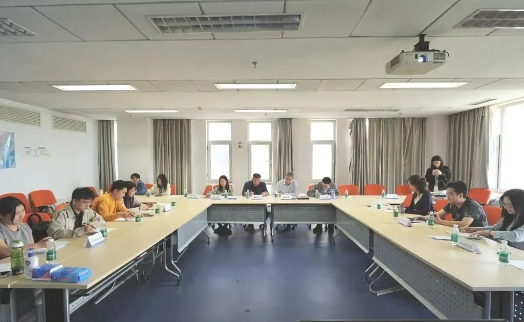 師道·匠心|凝心聚力 共謀發(fā)展 ——國(guó)際商學(xué)院召開 MBA 學(xué)生專題座談會(huì)