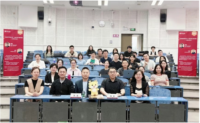 清華五道口MBA “傳統(tǒng)制造業(yè)轉(zhuǎn)型之鑒：科技引領(lǐng)與路徑選擇—以菲沃泰為例”案例沙龍成功舉辦