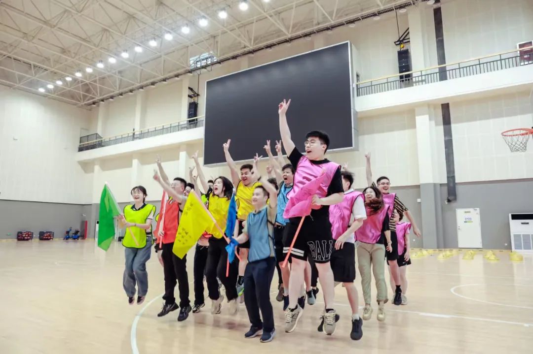 MBA 新勢(shì)能：數(shù)智融合，領(lǐng)航產(chǎn)業(yè)升級(jí) | 蘇大 MBA 2023 級(jí)數(shù)字化科技行業(yè)專題課程順利舉辦！