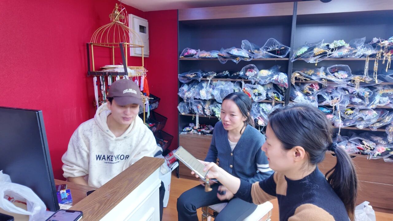 沉浸式體驗(yàn)的悖論：北方工業(yè)大學(xué)MBA深度訪談揭秘華服市場(chǎng)的競(jìng)爭(zhēng)與突圍