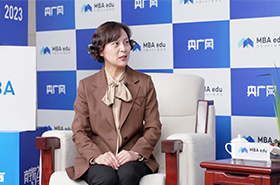 商學院之聲丨專訪西南民族大學商學院院長袁蘊教授：傳統(tǒng)與創(chuàng)新并行，區(qū)域與經濟并進